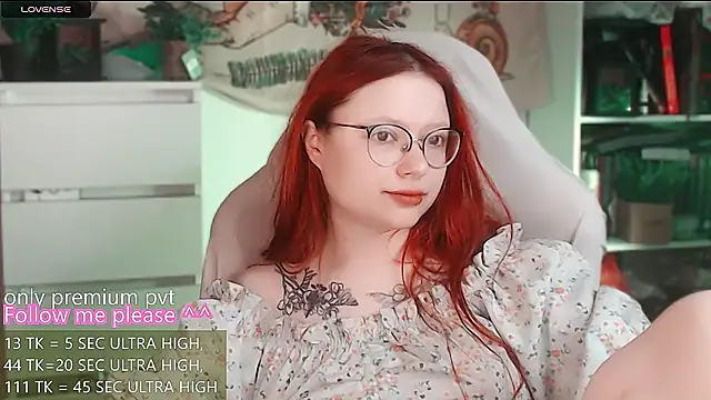 Snapshot of me__hanna chatting on April 2026 03:29:01 AM me hanna online show from April 2026 03:29:01 AM