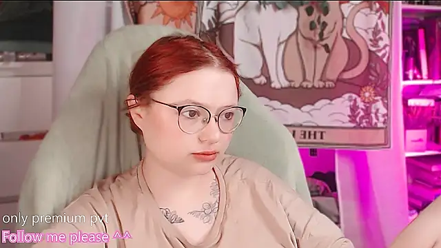Snapshot of me__hanna chatting on June 2026 03:48:01 AM me hanna online show from June 2026 03:48:01 AM