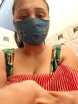 Snapshot of Archna-ji chatting on December 2024 05:14:02 AM Archna-ji online show from December 2024 05:14:02 AM