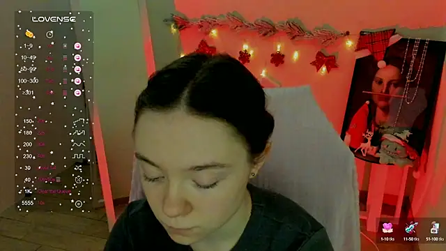 Snapshot of Florence_meow chatting on December 2024 09:21:02 AM Florence meow online show from December 2024 09:21:02 AM