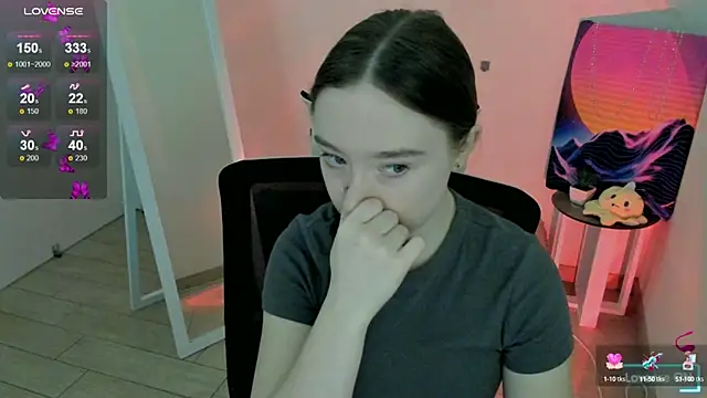 Snapshot of Florence_meow chatting on March 2025 07:31:02 AM Florence meow online show from March 2025 07:31:02 AM