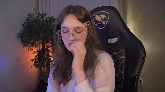 ELLIEJAY online show from March 2025 11:31:02 PM