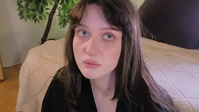 ELLIEJAY online show from November 2025 05:19:02 AM