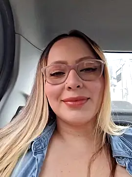 Snapshot of Valentina_St chatting on January 2025 07:49:01 PM Valentina St online show from January 2025 07:49:01 PM