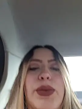 Snapshot of Valentina_St chatting on February 2025 07:25:02 PM Valentina St online show from February 2025 07:25:02 PM