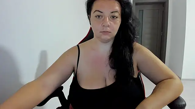 Snapshot of amiraisa11 chatting on September 2025 03:06:01 AM amiraisa11 online show from September 2025 03:06:01 AM