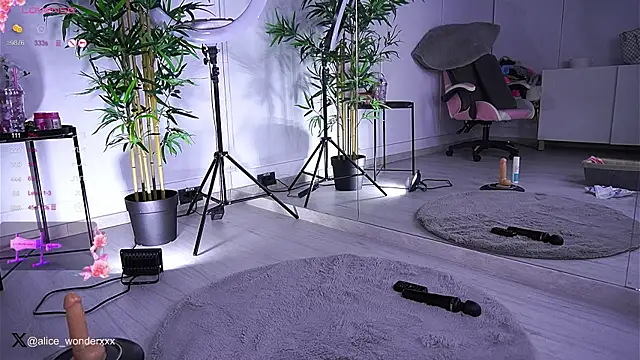 VanessaSimon online show from January 2025 09:03:01 AM