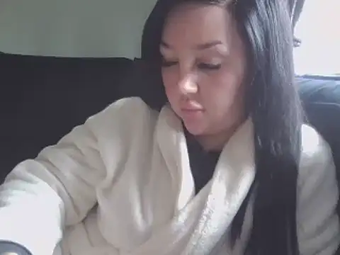 magical mia online show from February 2025 02:14:02 PM