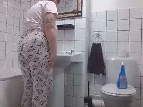 magical mia online show from March 2025 11:25:02 AM