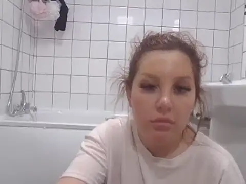 magical mia online show from March 2025 12:48:02 PM