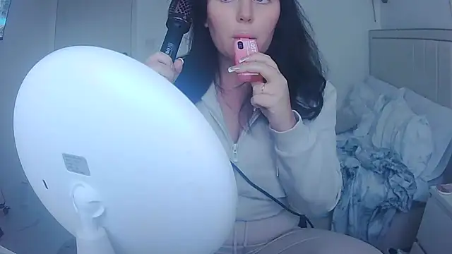 magical mia online show from January 2026 03:03:02 PM