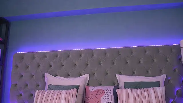 Snapshot of HaileyMadow chatting on October 2025 05:10:01 AM HaileyMadow online show from October 2025 05:10:01 AM