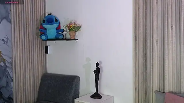 LissaWiild online show from November 2025 01:33:01 PM