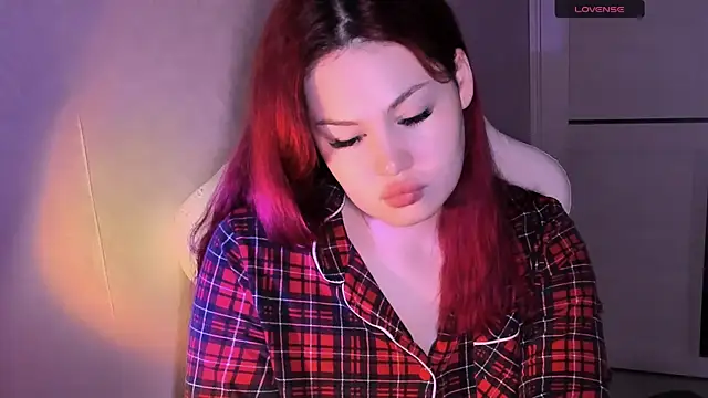 Snapshot of MissClarks chatting on April 2026 05:15:02 PM MissClarks online show from April 2026 05:15:02 PM