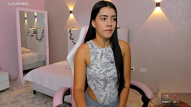 miagomezweb1 online show from February 2025 12:39:02 PM