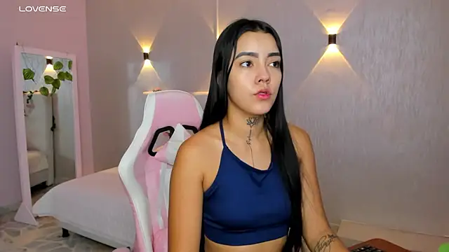 miagomezweb1 online show from March 2025 01:24:02 PM