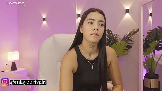 miagomezweb1 online show from October 2025 12:13:02 PM