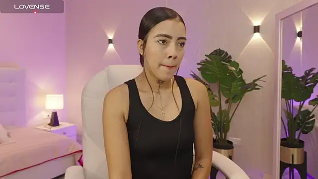 miagomezweb1 online show from October 2025 01:31:02 PM