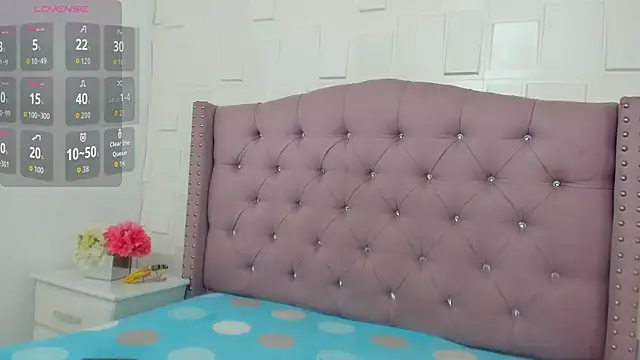 MonicaSchwartz online show from September 2025 08:52:02 PM