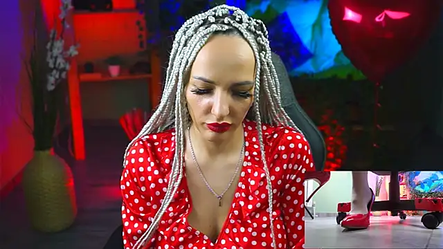 MonicaMaxwel online show from February 2025 12:00:02 PM