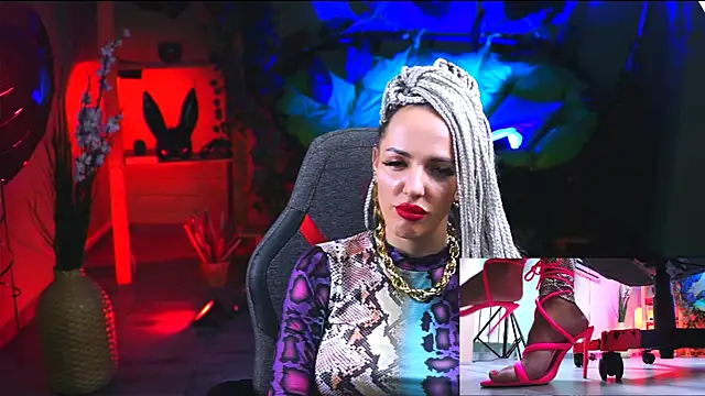 MonicaMaxwel online show from February 2025 03:03:02 PM