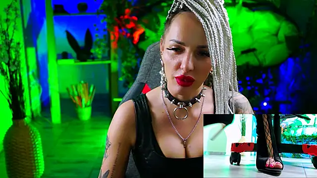 MonicaMaxwel online show from March 2025 03:03:02 PM