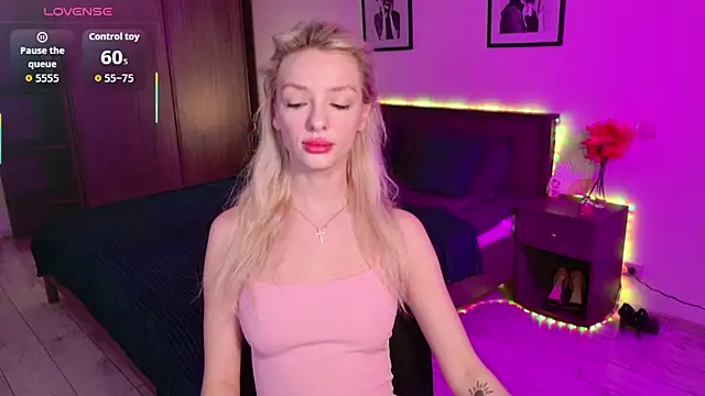 AleksaBlonde online show from November 2025 05:54:01 AM