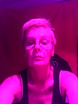 Snapshot of HelgaHimmell chatting on November 2025 09:43:02 PM HelgaHimmell online show from November 2025 09:43:02 PM