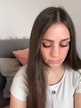 Snapshot of Loella-Rose chatting on January 2025 10:55:02 AM Loella-Rose online show from January 2025 10:55:02 AM