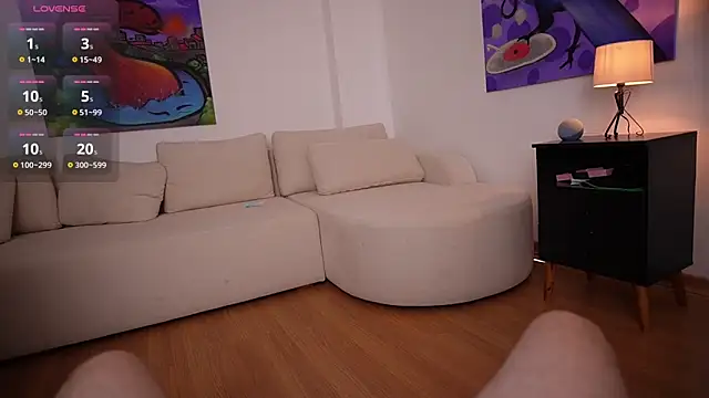 Snapshot of cuteface_bigass_ chatting on October 2025 06:28:01 PM cuteface bigass  online show from October 2025 06:28:01 PM