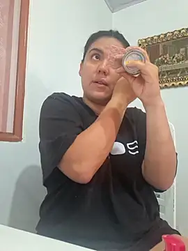 Sophie-hatter online show from November 2025 04:51:02 PM