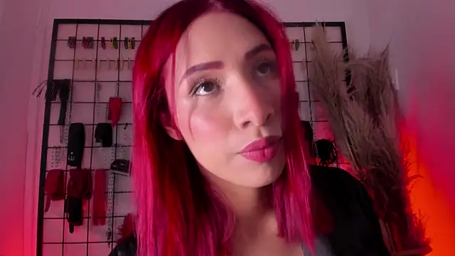 Snapshot of charrlotte_quinn chatting on October 2025 09:13:01 PM charrlotte quinn online show from October 2025 09:13:01 PM