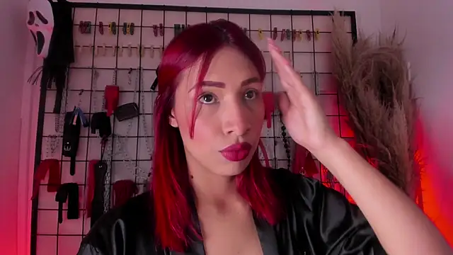 Snapshot of charrlotte_quinn chatting on October 2025 02:30:01 PM charrlotte quinn online show from October 2025 02:30:01 PM