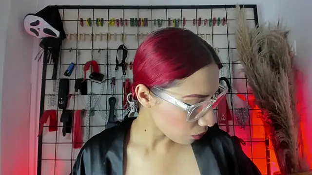 Snapshot of charrlotte_quinn chatting on November 2025 03:14:02 PM charrlotte quinn online show from November 2025 03:14:02 PM