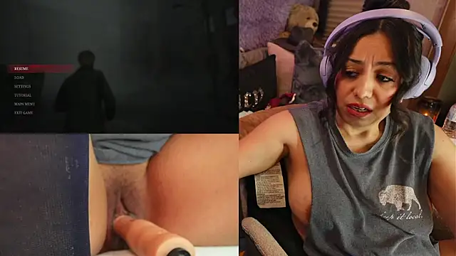 Snapshot of IndiaBlaze chatting on November 2025 02:25:01 AM IndiaBlaze online show from November 2025 02:25:01 AM