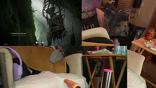 Snapshot of IndiaBlaze chatting on December 2025 02:30:01 AM IndiaBlaze online show from December 2025 02:30:01 AM