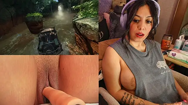 Snapshot of IndiaBlaze chatting on December 2025 02:42:01 AM IndiaBlaze online show from December 2025 02:42:01 AM