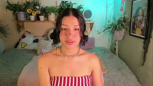 Snapshot of MiaaRose chatting on July 2026 01:32:02 AM MiaaRose online show from July 2026 01:32:02 AM
