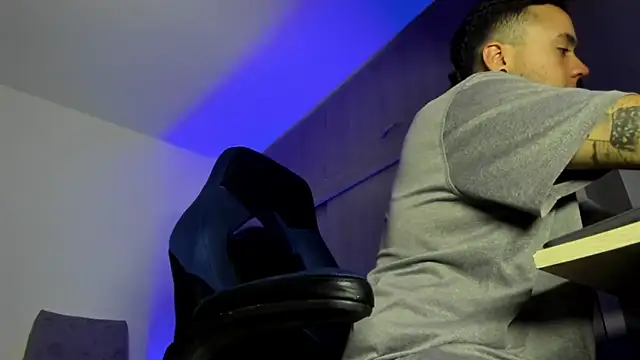 male pussy online show from November 2025 04:01:02 AM