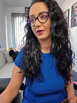 Snapshot of KatherineRyder chatting on June 2026 05:30:02 AM KatherineRyder online show from June 2026 05:30:02 AM