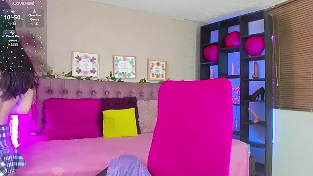 Snapshot of shelby_carson chatting on March 2026 01:11:02 PM shelby carson online show from March 2026 01:11:02 PM