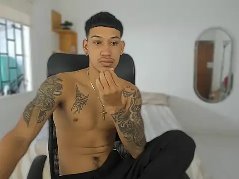 Snapshot of slim_master12 chatting on September 2025 01:36:01 PM slim master12 online show from September 2025 01:36:01 PM