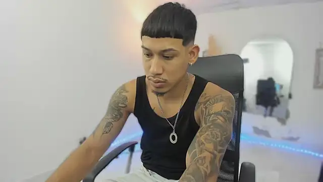 slim master12 online show from January 2026 11:42:01 PM