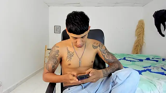 Snapshot of slim_master12 chatting on March 2026 08:52:01 PM slim master12 online show from March 2026 08:52:01 PM