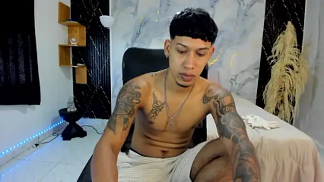 Snapshot of slim_master12 chatting on April 2026 02:22:01 PM slim master12 online show from April 2026 02:22:01 PM