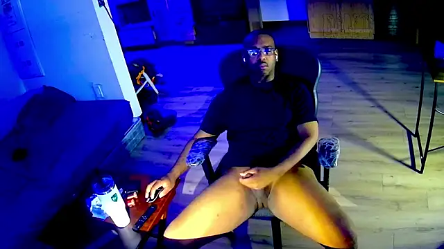 Snapshot of Southernfuckery chatting on April 2026 07:40:01 PM Southernfuckery online show from April 2026 07:40:01 PM