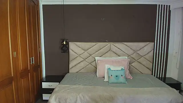 Raquel jones online show from February 2025 11:39:02 AM