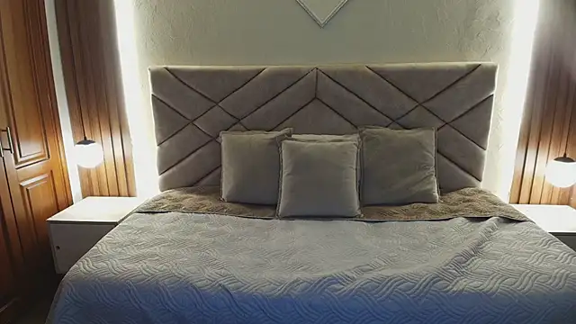 Snapshot of Raquel_jones chatting on June 2026 02:05:02 AM Raquel jones online show from June 2026 02:05:02 AM