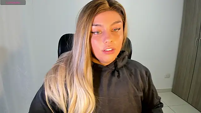 Fieryfenixx online show from January 2025 04:44:02 AM