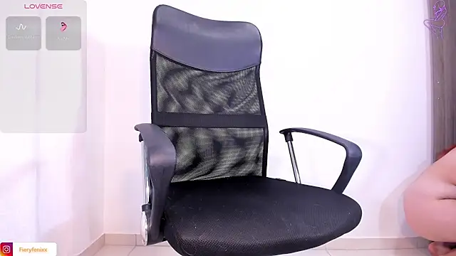 Fieryfenixx online show from February 2025 04:06:01 AM